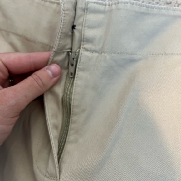Talbots Women’s Beige Chino Pants Size 12P - Picture 5 of 12